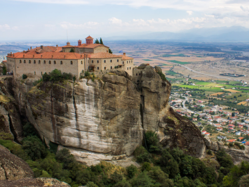 Meteora Day Trip from Thessaloniki by Train